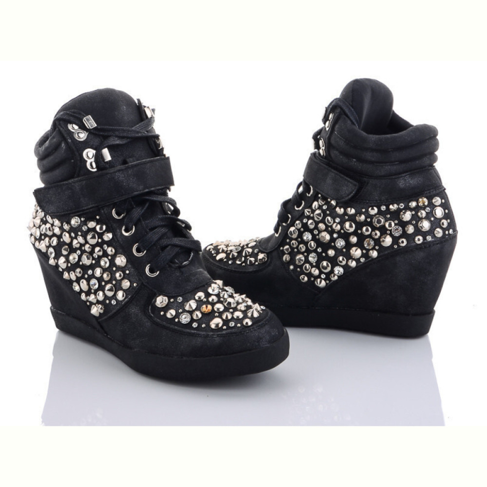 Сникерсы Victoria VM582-6УЦЕНКА