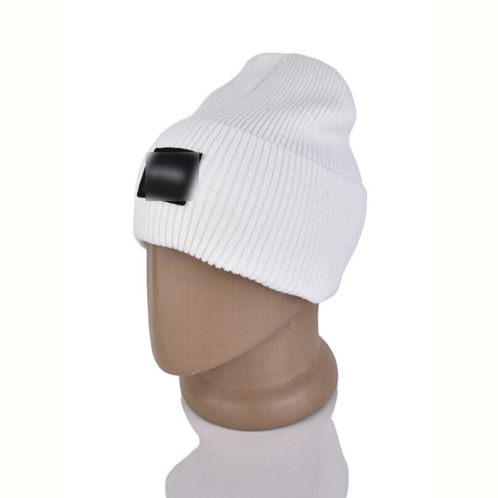 Шапка Королева 9-17 white