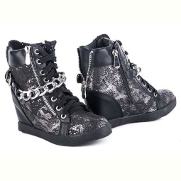 Сникерсы Fabullok 8300 black