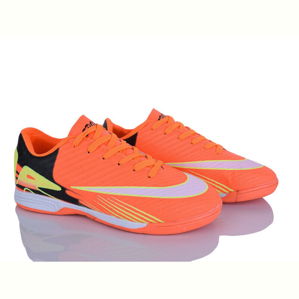 Футбольная обувь LQD M918-2