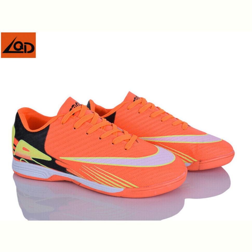 Футбольная обувь LQD M918-2