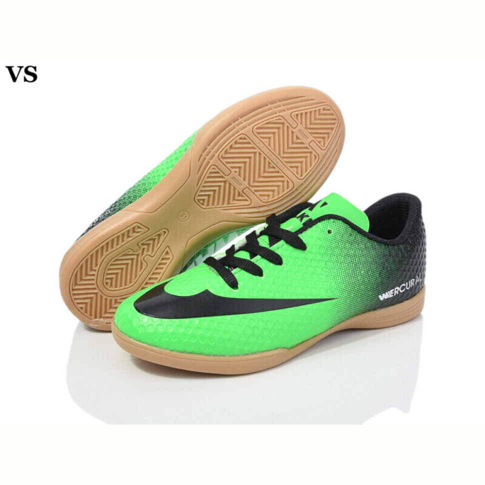 Футбольная обувь VS Mercurial
