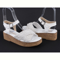 Босоножки Violeta 15000 white